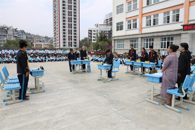 一次模拟法庭.jpg