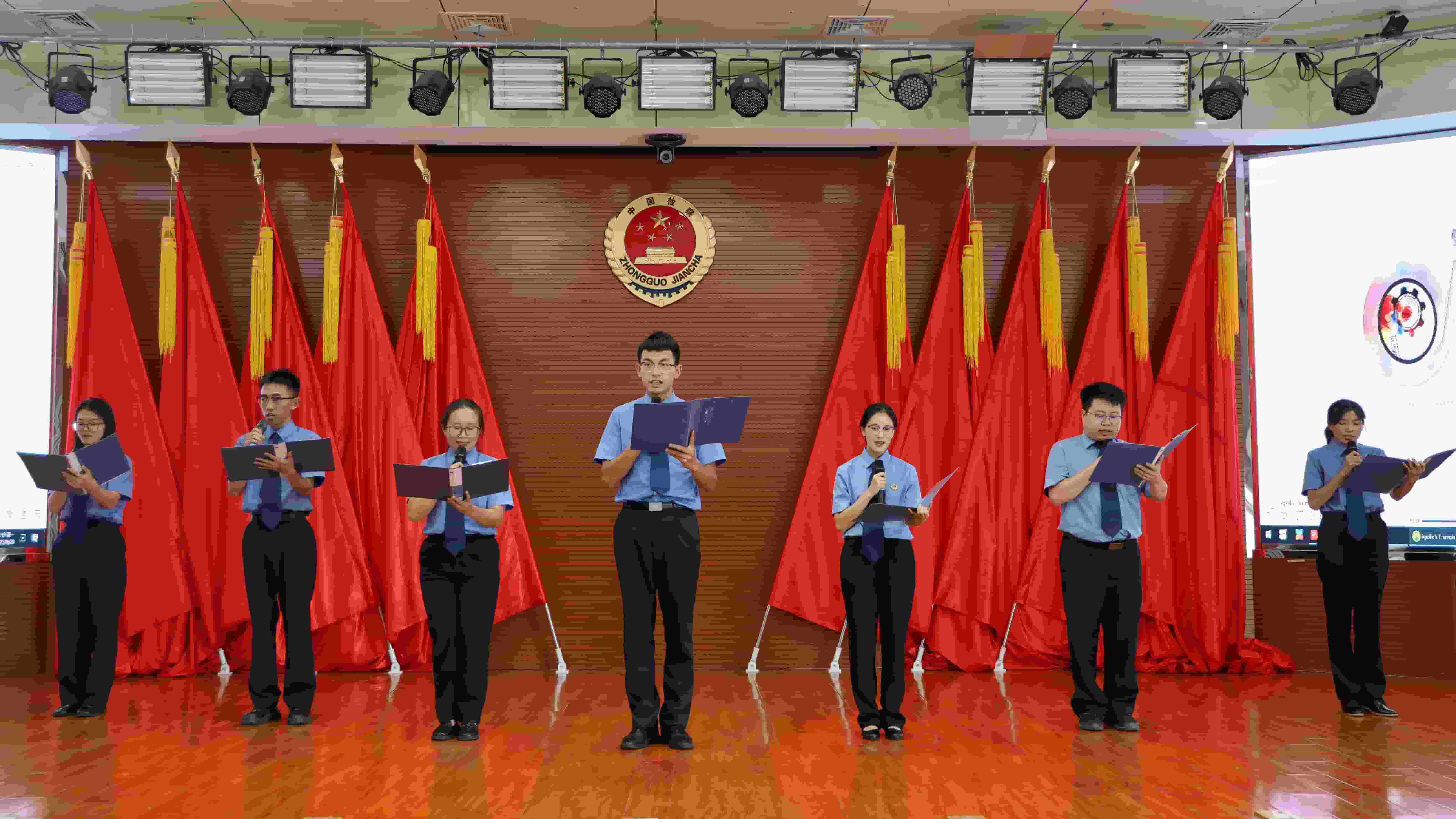 10.团支部朗诵篇目:《以青春之名 铸检察荣光》.jpg